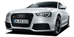 アウディ RS5 B8