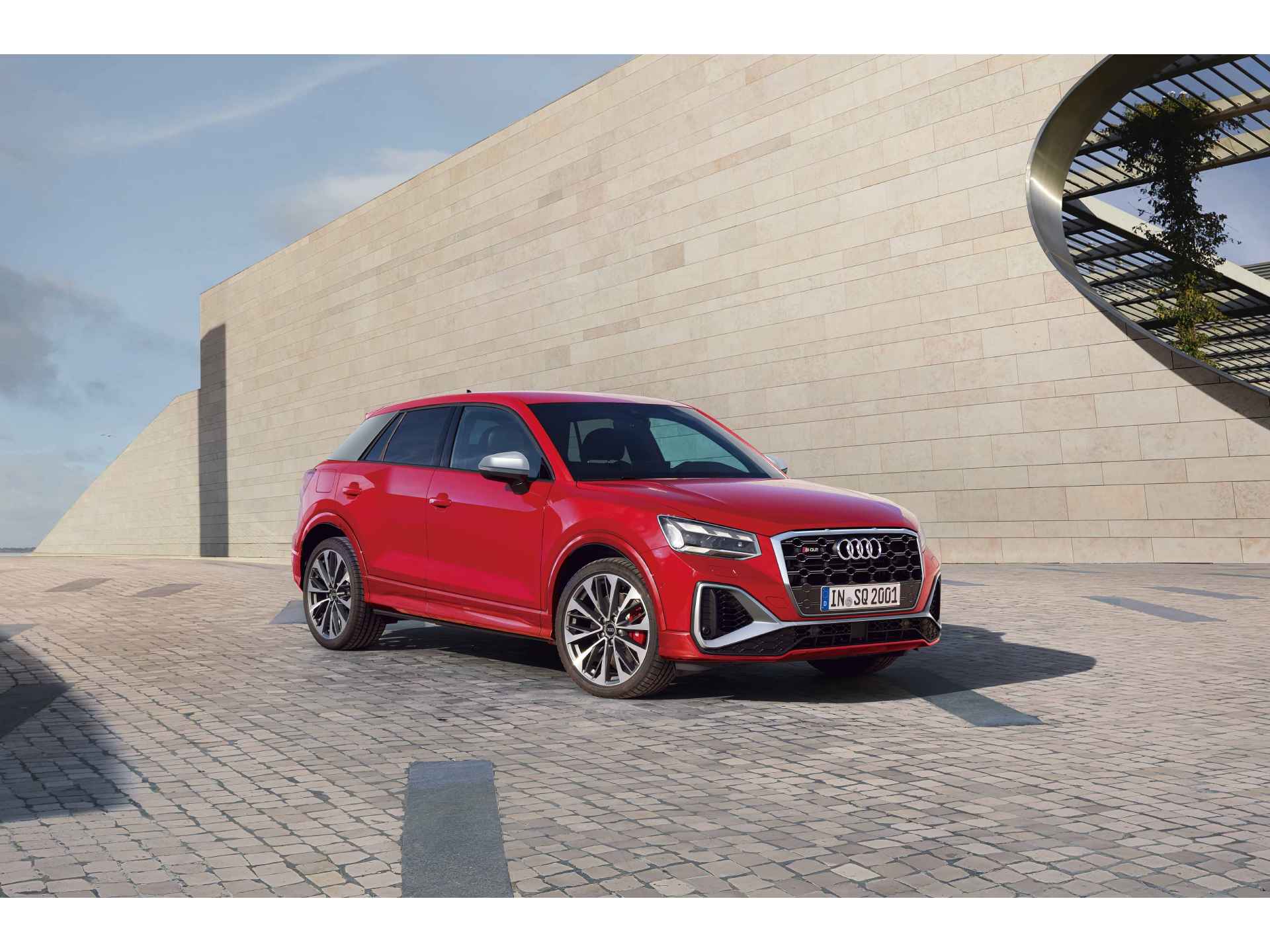 �����ǥ���������SQ2��ȯɽ���Ͷ���ܥץ�ߥ��ॳ��ѥ���SUV