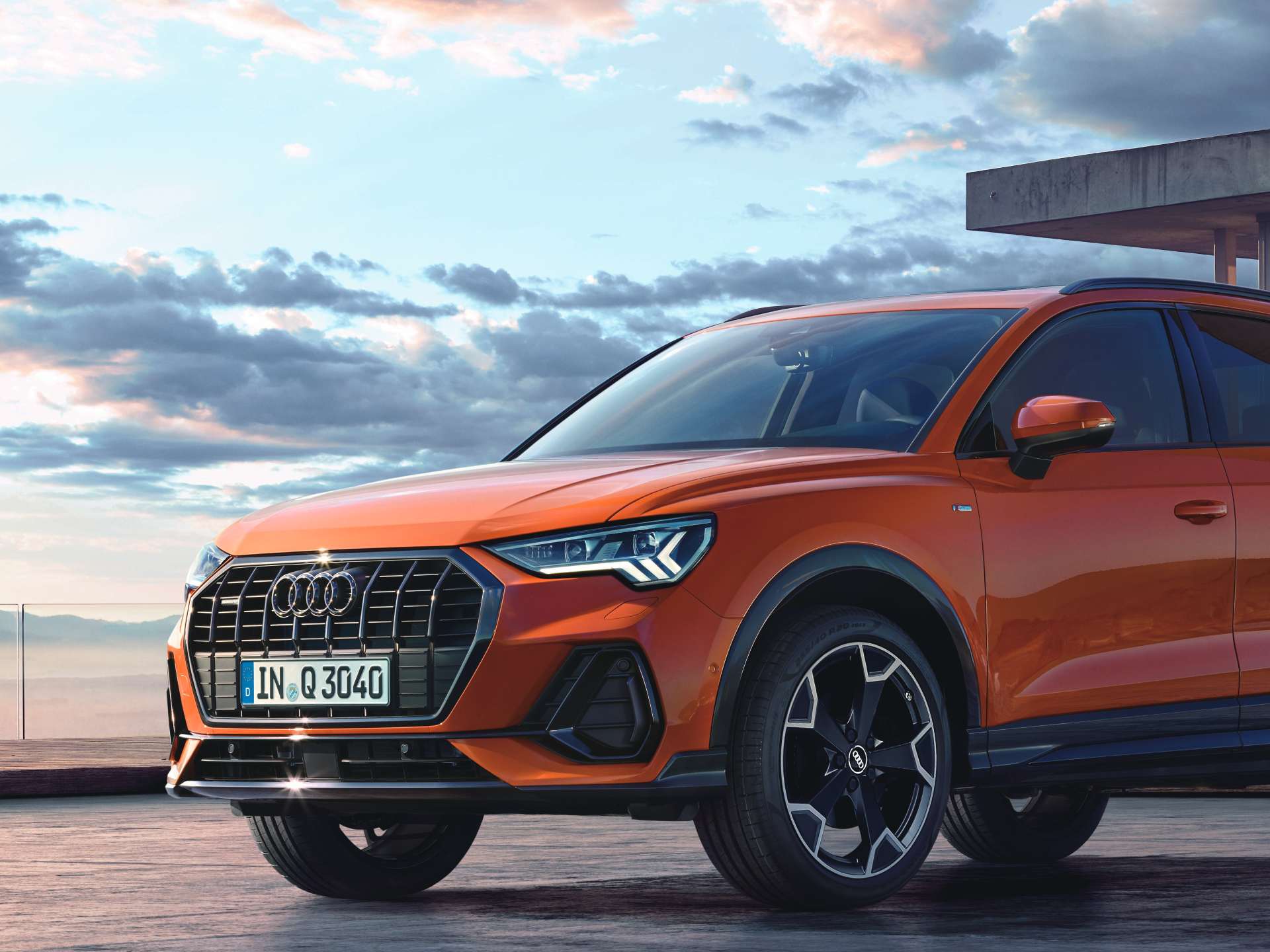 �����ǥ� ��Q3/Q3���ݡ��ĥХå��פ��ʲ������ǥ������륨�󥸥���ܤǥѥ���å�