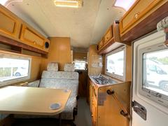 �Х����󡢥���֥��󡢥Х󥳥󡢷ڥ����ѡ����ȥ졼�顼�ʤɿ��֡���ż֤��¿��Ÿ�����Ƥ���ޤ��� 3