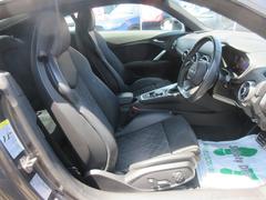���졼�����ѥϡ��ե쥶���������բ������ѤΥ����䥫�åȤ���鴶�Τ���ž夬��Ȥʤ�ޤ��� 2