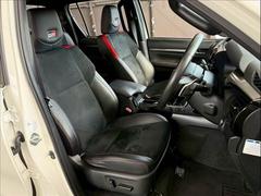 �ڥϡ��ե쥶�������ȡۤ��������Ƥ��ꡢ����ι�鴶�����åפ��Ƥ���ޤ��� 5