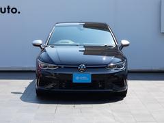 �֣פΥǥ����󡣻����ȿ�Ǥ������å��󥹤�ä��ʤ���⡢�����ή�Ԥ丫���ܤ����Υ���ѥ��Ȥ�ή����ʤ��ǥ�����ϡ�����ץ�ǥԥ奢������Ū�������������߽Ф��Ƥ��ޤ��� 2