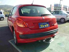 �ǥ����顼�Ǥο�������ηи���褫�����֤������ԤäƤ���ޤ��� 4