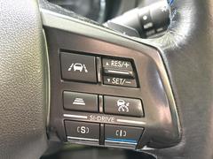 ������®�ɽ���ǽ�ե��롼������ȥ�����۹�®ƻϩ�Ǥ�Ĺ��Υ���Ԥ��ڤˡ�����ư��®�٤��ݤĥ��롼������ȥ����뤬�����ͷڸ������ƥ��Ϣ�Ȥ��������μ�ξ���Τ��Ƽִ֤��ݤĤ褦��®��Ĵ�ᤷ�Ƥ���ޤ����� 7