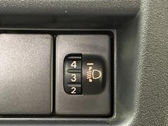 �ڥ饤�ȥ�٥饤�����ۥإåɥ饤�Ȥξȼͼ���������Ǿ岼��Ĵ�����뤳�Ȥ��Ǥ��ޤ��� 7