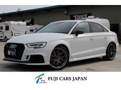 �����ǥ����ңӣ����١������졼��