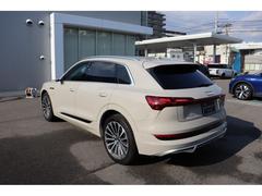 �������ɥ饤��ϥե���Ȥ�����ޤǿ��Ӥ��ľ���ο�ʿ�饤����Ĵ�Ȥ������ʤʥǥ�����Ǥ������ǥ�����ϸ��ߤ����ꡢ��³�֤Υɥ饤�С��ˡ����괶���Ÿ����򴶤�������������餷���ǥ�����Ǥ��� 7