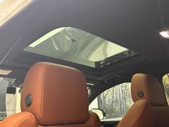 ��������뤵�ȳ�������Ϳ���Ƥ���륹�饤�ǥ��󥰥롼�ա� 4