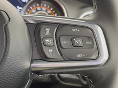 ���졼�������롼������ȥ����롧���μ֤Ȥμִֵ�Υ�����ˤȤ�Ĥġ�����®�٤Ǽ�ư���Ԥ��Ƥ���뼡����Υ��롼������ȥ����롪��˹�®ƻϩ�伫ư������ƻϩ�ǻ��Ѥ��������ʵ�ǽ�Ǥ��� 4