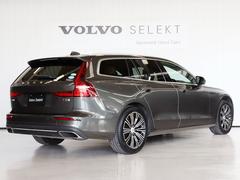 �ǿ��Υǥ������Ż���ʤ���⡢�ܥ�������νķ��ơ���饤�Ȥ䥹�������ʥ饲�å����ڡ����������Ѥ���Ƥ��ޤ��������饲�å��γ������丫�ڤ���ɤ��ʤɡ��Ȥ������»�ʤ鷺�˥ǥ����󤵤�Ƥ��ޤ� 3