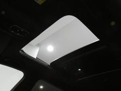 ��������뤯����Ū�˱�Ф���ѥΥ�ߥå����饹���饤�ǥ��󥰥롼�դ��������Ƥ���ޤ���������ȥ��å׵�ǽ���������Ƥ��ꡢ�����������ؤ��κݤʤɤˤ�����פ��ޤ����� 3
